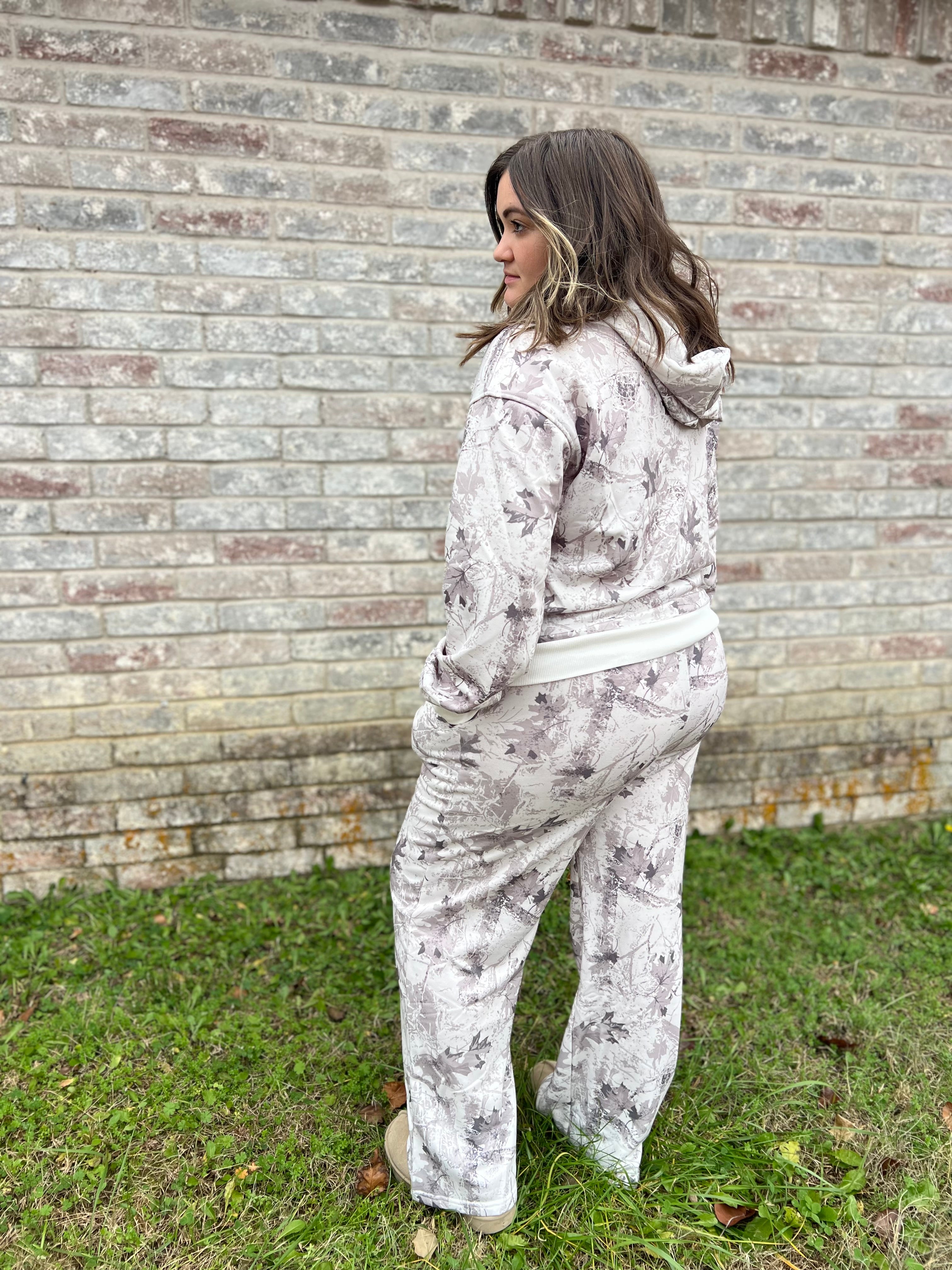 Whiter Than Snow Camo Set